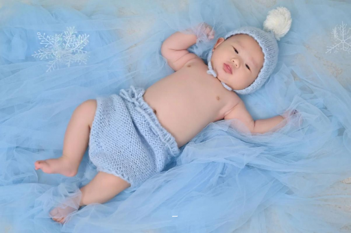 云梦摸孕妇肚子沾喜气